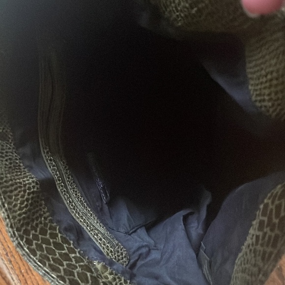 Kenneth Cole Green Purse - Picture 2 of 4